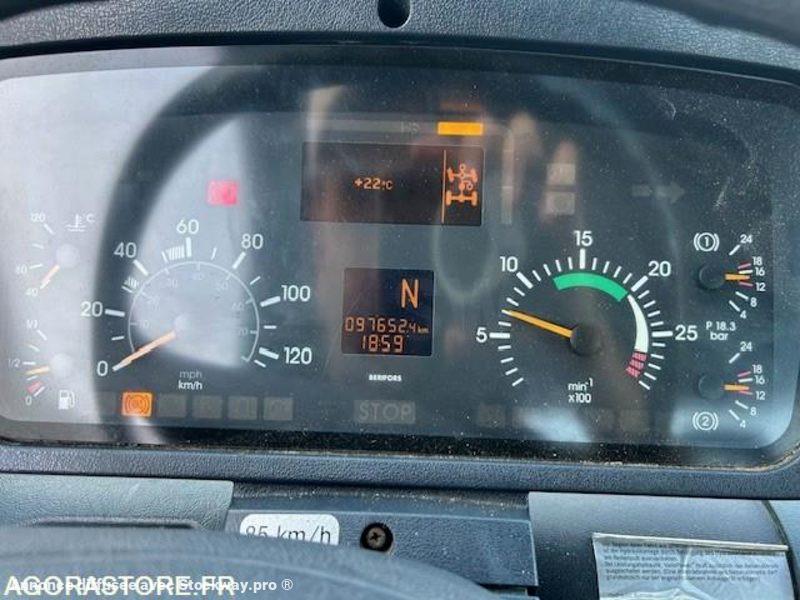 Photo Mercedes U300C  image 3/9