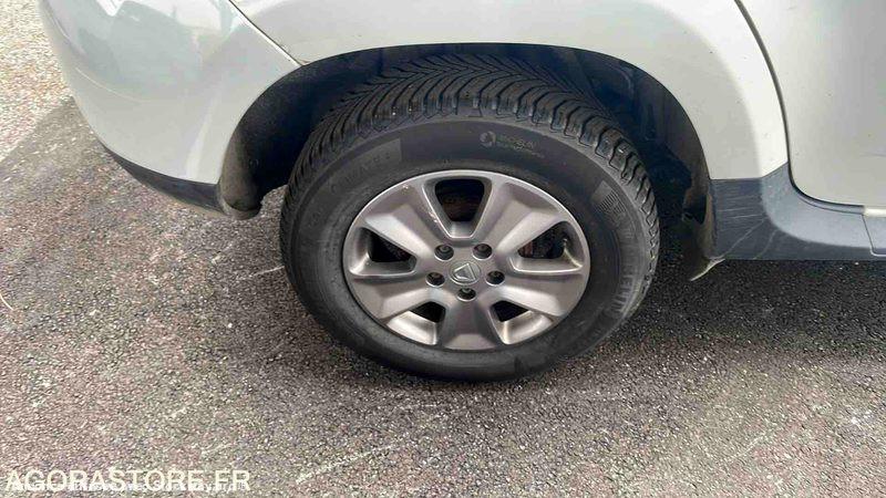 Photo Dacia DUSTER  image 10/33