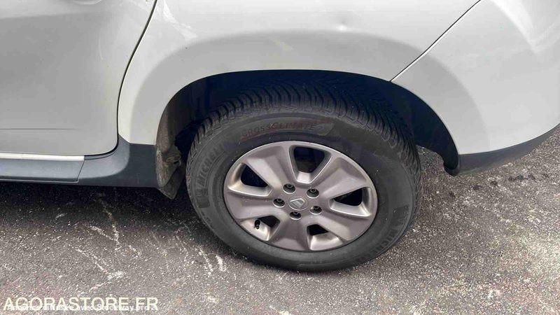 Photo Dacia DUSTER  image 18/33