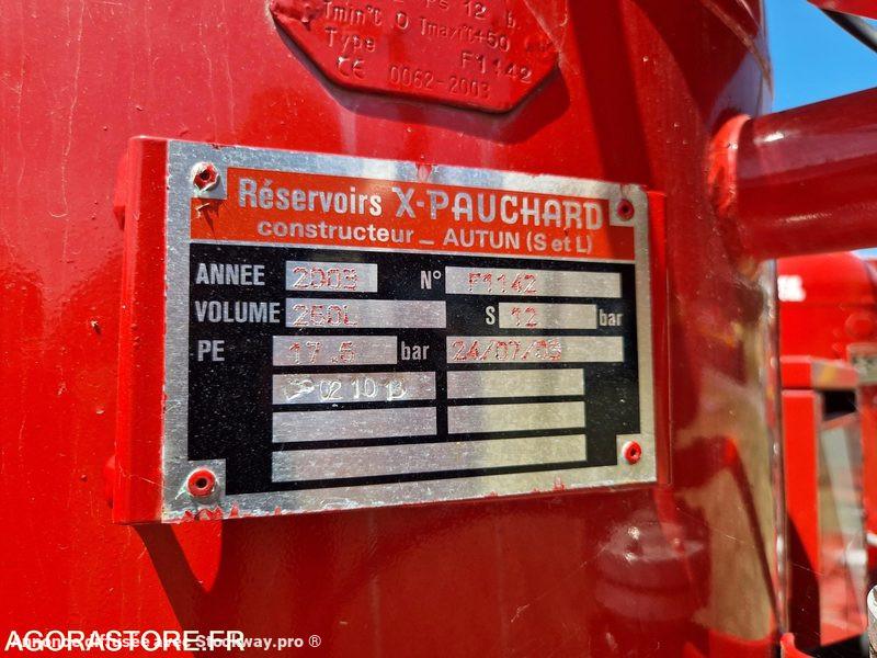 Photo nc F1142  image 12/36