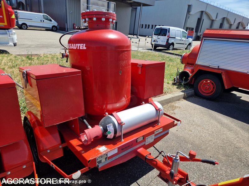 Photo nc F1142  image 8/36