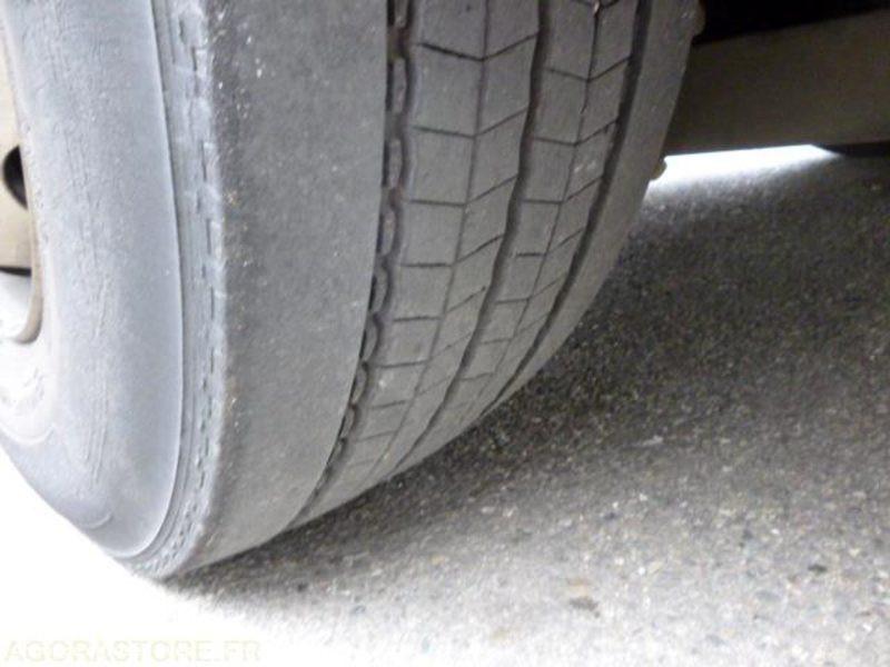 Photo Mercedes 1829  image 11/18