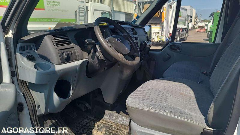 Photo Ford Transit  image 10/28