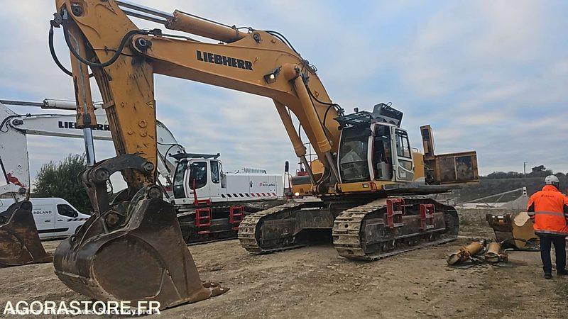 Liebherr R974 C