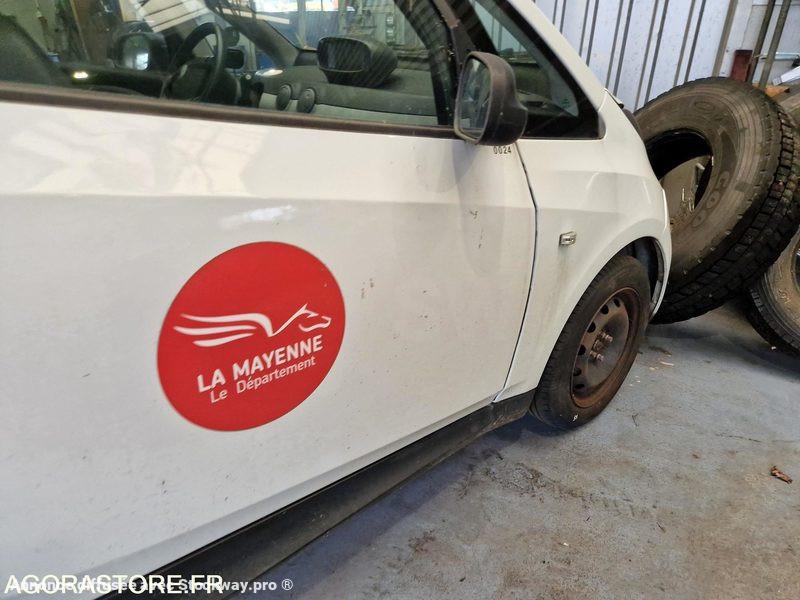 Photo nc BLUECAR  image 18/25