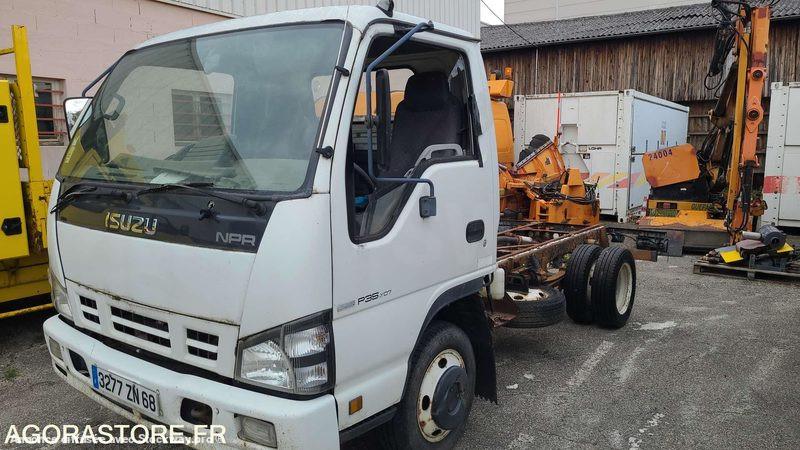 Isuzu N 