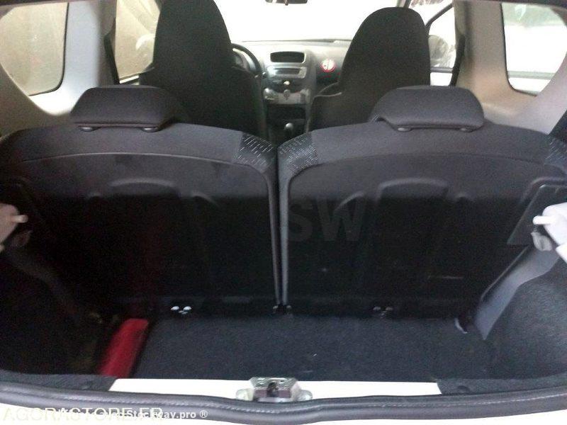 Photo Peugeot 107 107 image 6/15