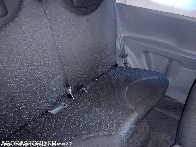 Photo Peugeot 107 107 image 8/15