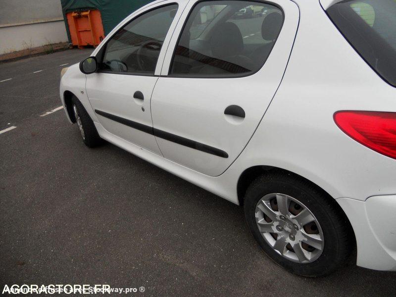 Photo Peugeot 206+  image 5/8