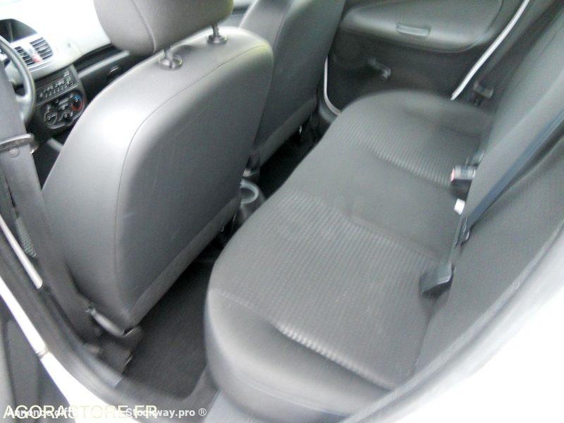 Photo Peugeot 206+  image 7/8