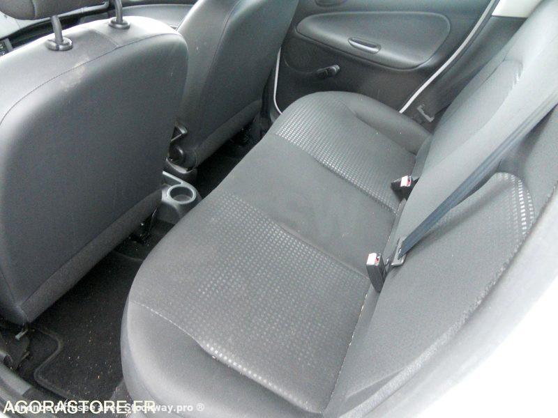 Photo Peugeot 206+  image 7/7