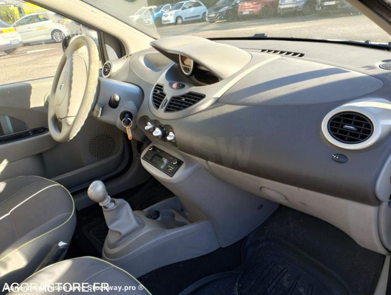 Photo Renault TWINGO II eco2 phase 2  image 23/33