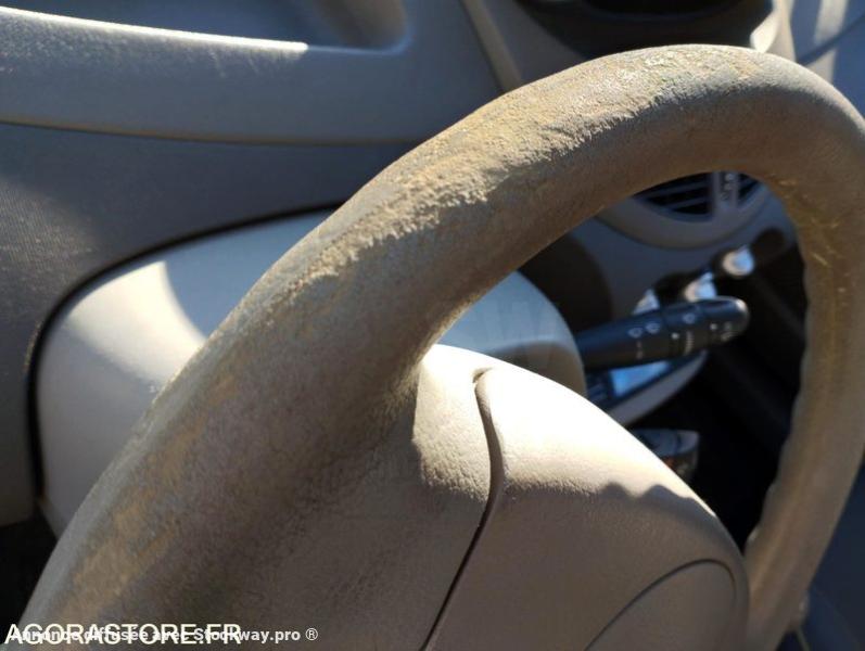 Photo Renault TWINGO II eco2 phase 2  image 25/33