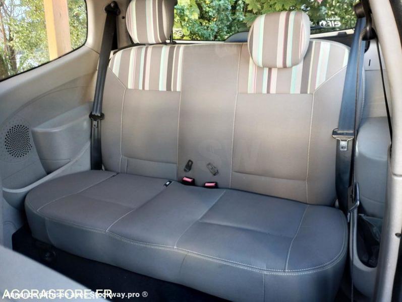 Photo Renault TWINGO II eco2 phase 2  image 33/33