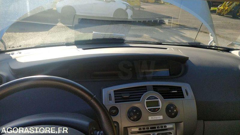 Photo Renault Megane  image 13/15