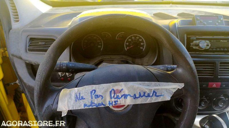 Photo Fiat DOBLO  image 3/10