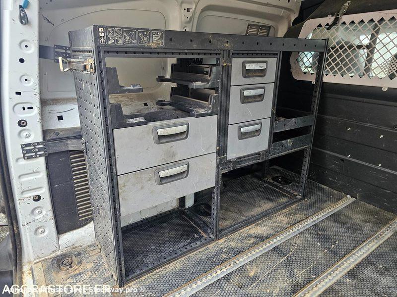 Photo Peugeot Partner  image 13/34