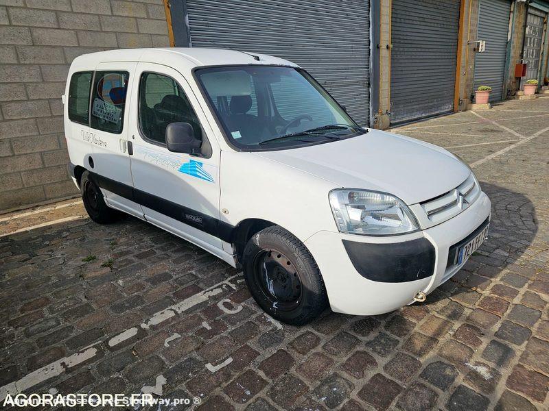 Photo Citroën Berlingo BERLINGO image 2/31