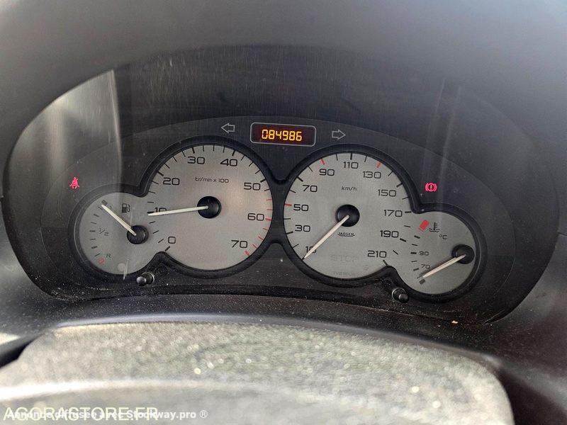 Photo Citroën Berlingo BERLINGO image 8/31