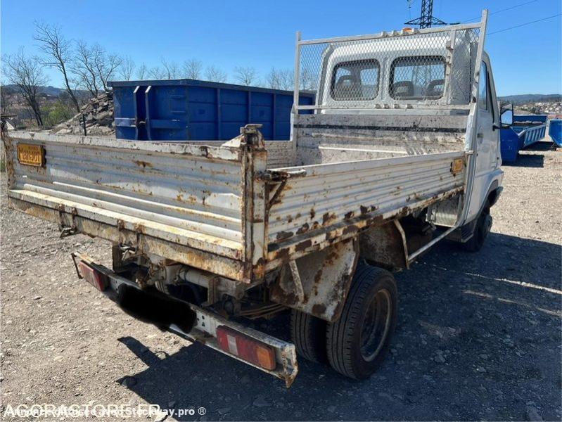 Photo Renault B80  image 2/4