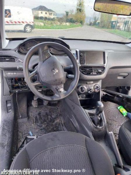 Photo Peugeot 208 208 image 8/17