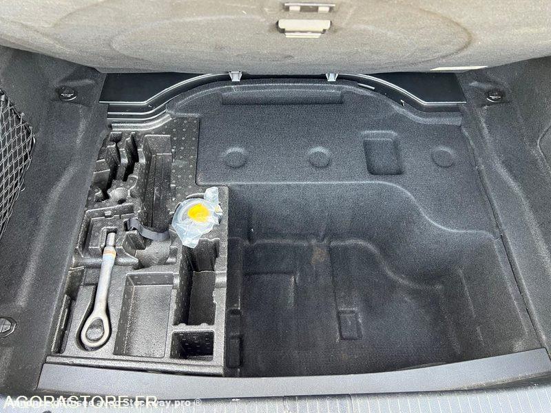 Photo Mercedes CLASSE E E300 Bluetec Hybrid Pack AMG image 19/29