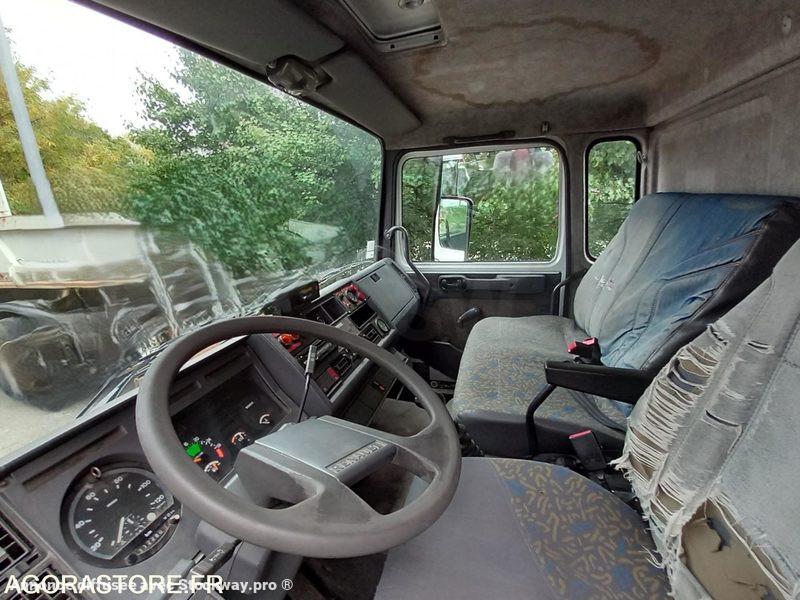 Photo Renault Gamme S 150 image 2/4