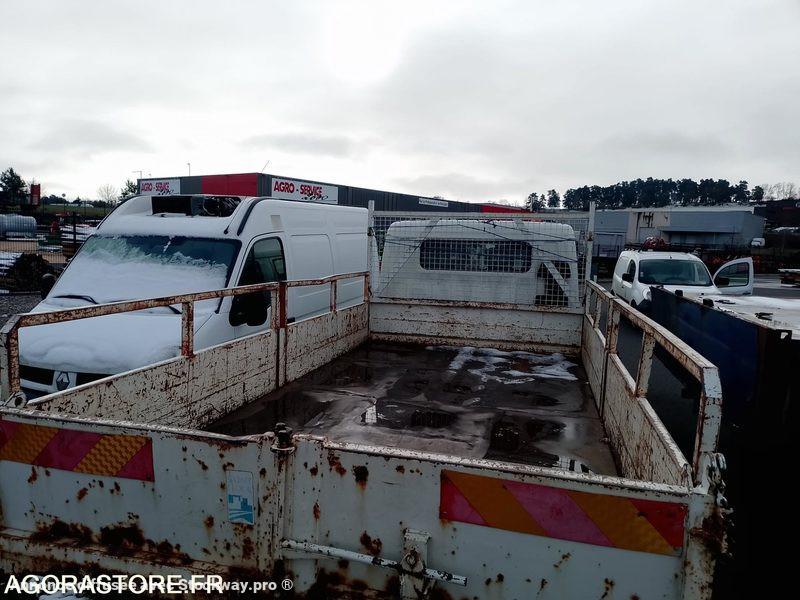 Photo Mitsubishi CANTER  image 4/8