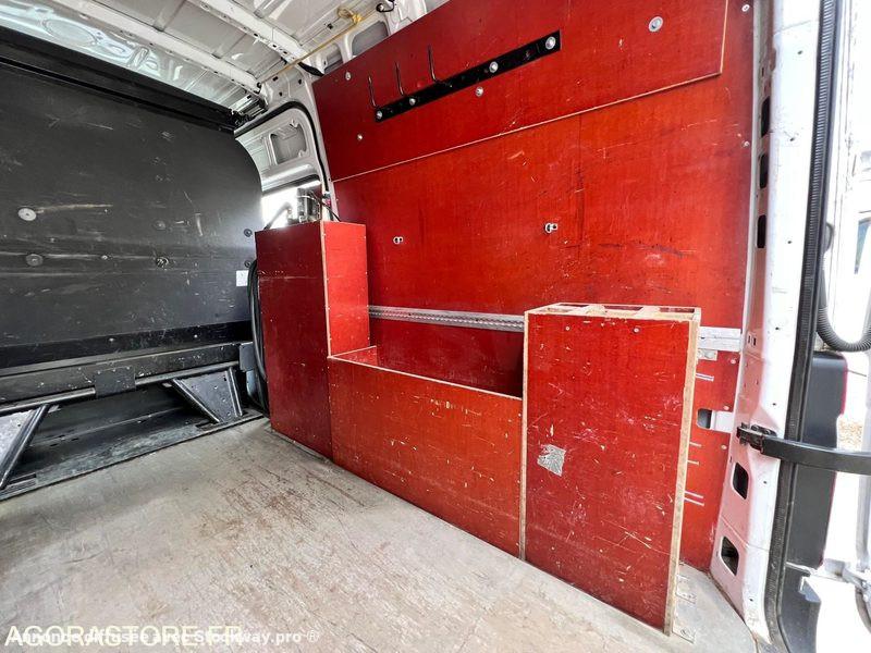 Photo Mercedes Sprinter  image 17/21