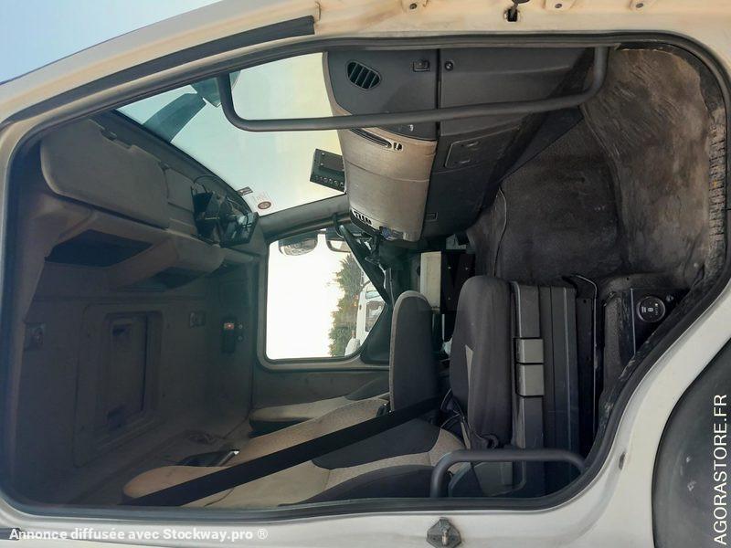 Photo Renault Premium  image 2/6