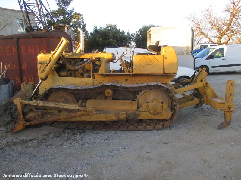 Caterpillar D4 