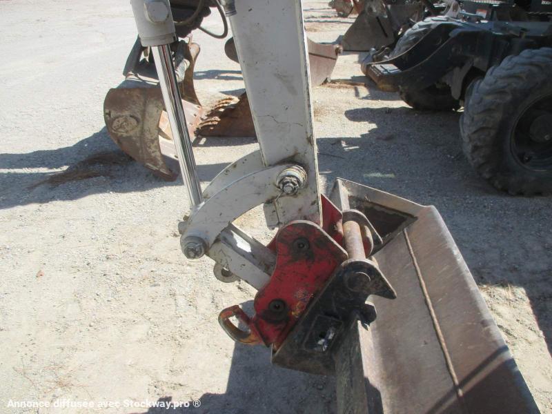Photo Takeuchi TB325  image 2/4