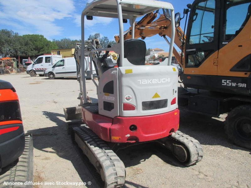 Photo Takeuchi TB325  image 4/4