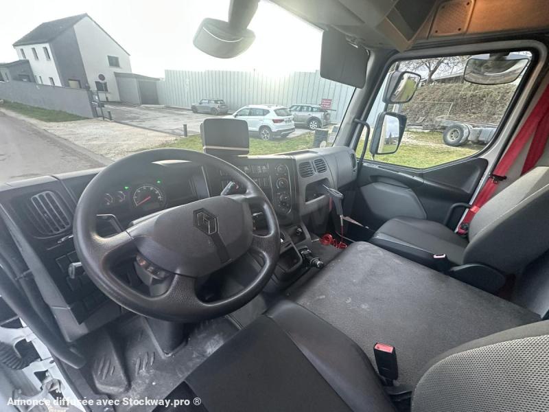 Photo Renault Gamme D 210 image 7/8