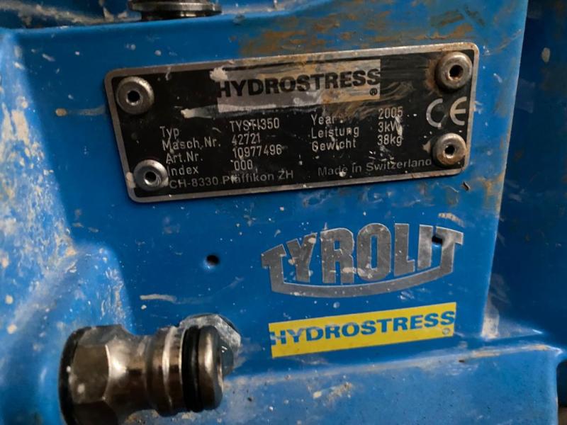 Forage, battage, tranchage HYDROSTRESS Carotteuse TYROLIT