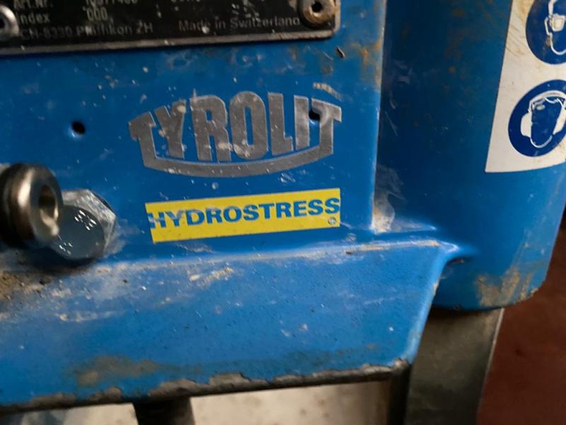 Forage, battage, tranchage HYDROSTRESS Carotteuse TYROLIT