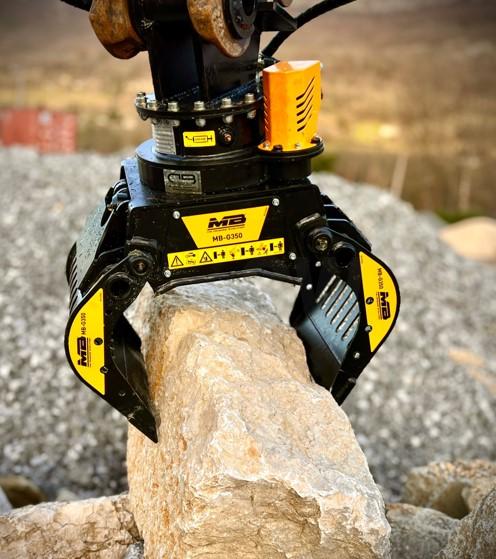Ausrüstungen öffentliches Bauvorhaben MB CRUSHER PINCES DE TRI MB-G350
