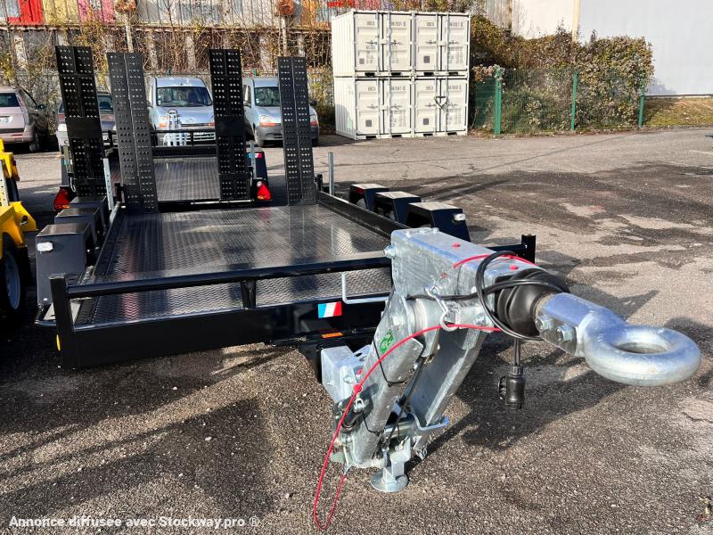 Photo Moiroud TR3500 3 ESSIEUX 3T5 NEUVE MOIROUD NOIRE LARGE  image 3/10