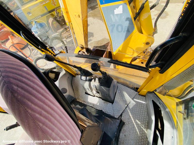 Photo KOMATSU Tractopelle WB70 (NET DE TVA)  image 11/14