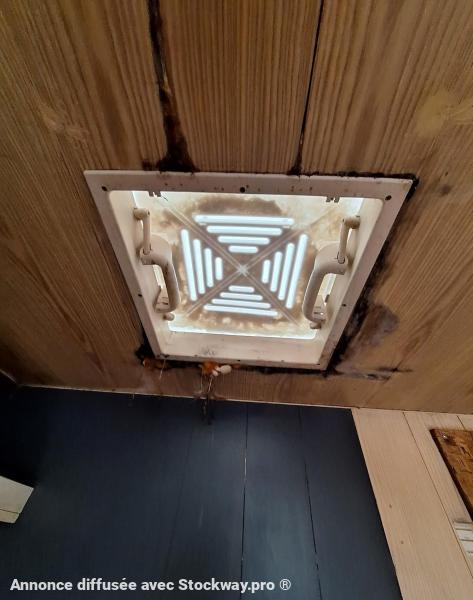 Photo REMORQUE BASE VIE CABANE DE CHANTIER  image 16/18