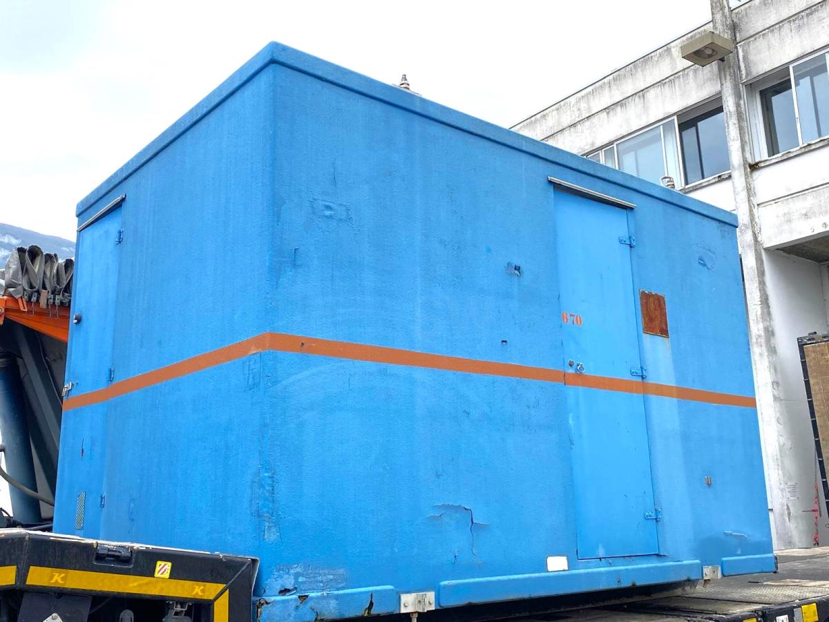 CABANE DE CHANTIER SUR BERCE AMPLIROLL