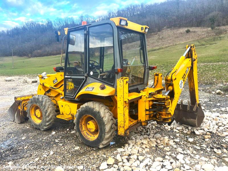 Photo JCB 2CX Tractopelle  image 4/17