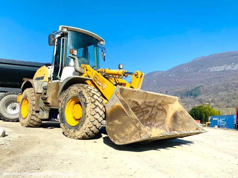 Photo LIEBHERR Chargeuse L524 10T  image 6/14