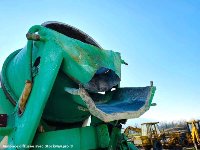 Photo MERLO Auto bétonnière DBM 2500  image 8/17