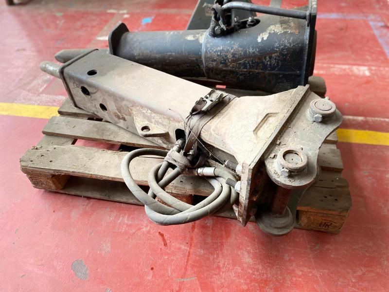 Brise roche hydraulique BRH Pour pelle de 5T à 8T
