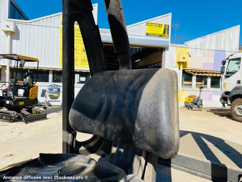 Photo NISSAN FGD02A30Q Chariot élévateur  image 14/16