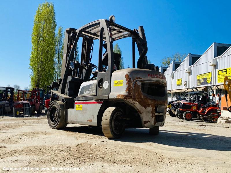 Photo NISSAN FGD02A30Q Chariot élévateur  image 3/16