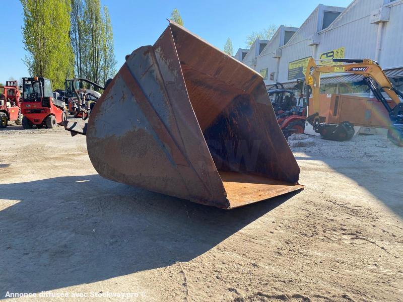 Photo GODET CHARGEUR POUR CHARIOT ELEVATEUR  image 3/8