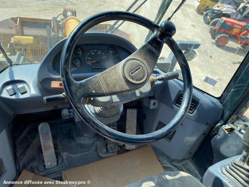 Photo Komatsu WA250-5H Chargeuse à pneus image 11/16