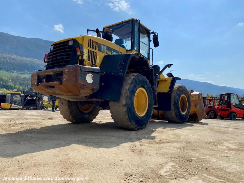 Photo Komatsu WA250-5H Chargeuse à pneus image 5/16